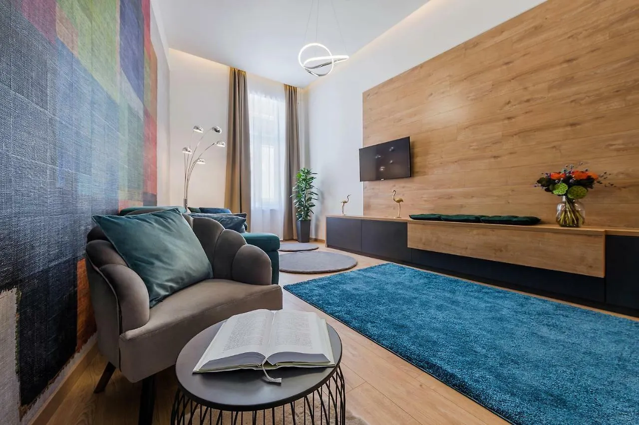 High End Suite Klauzal With Ac - For Cooling Budapest